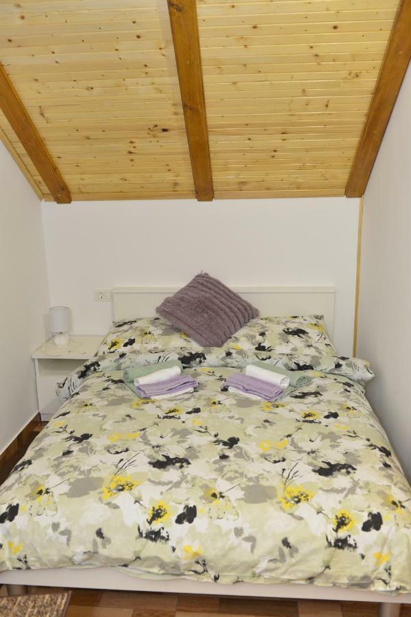 Apartmani Miscevic Josipdol Exteriör bild